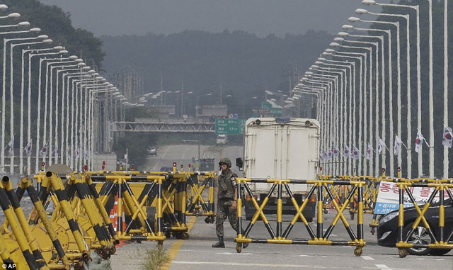 Triều Tiên tuyên bố sẵn sàng chiến tranh, Hàn Quốc điều binh về biên giới 1