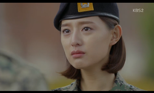 Hậu Duệ Mặt Trời tập 13: Song Joong Ki bị thương nặng khiến Song Hye Kyo hoảng hốt 26