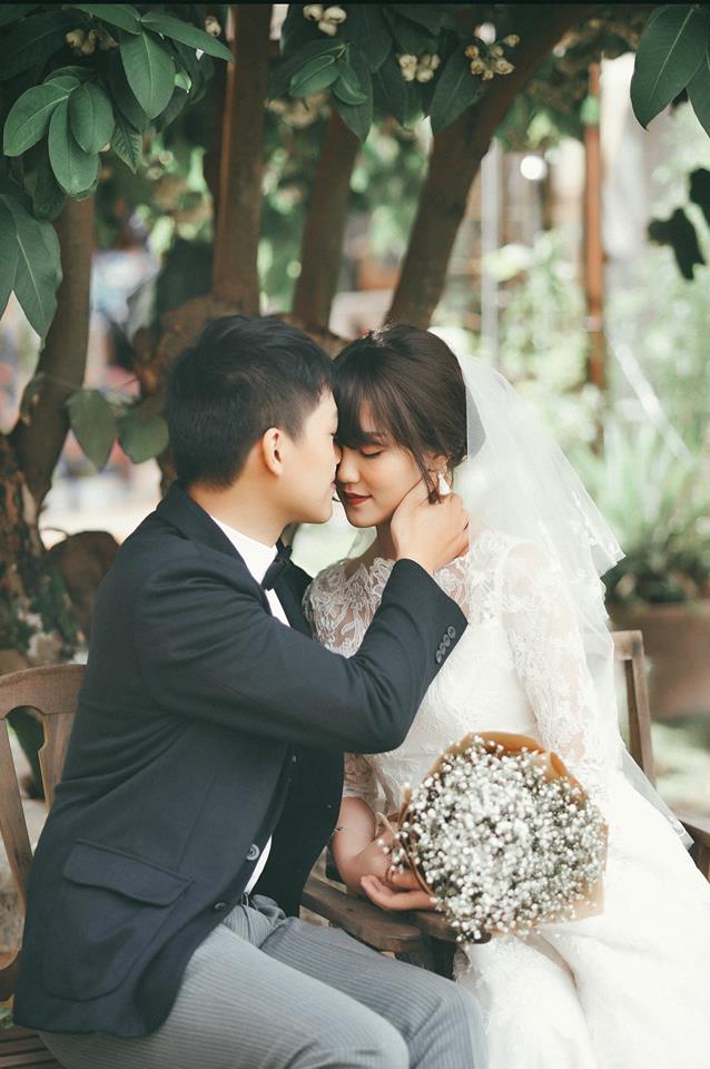 Ảnh cưới giản dị của MC 'Hãy chọn giá đúng' và vợ 9x 1