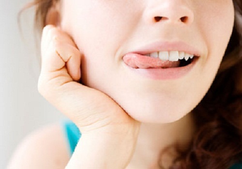 10 nguyên nhân thường gặp gây nẻ môi 1