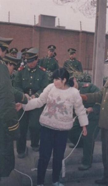 Ngất ngây với những hoa khôi trong... tù ở Trung Quốc 3 Ngất ngây với những hoa khôi trong... tù ở Trung Quốc 3