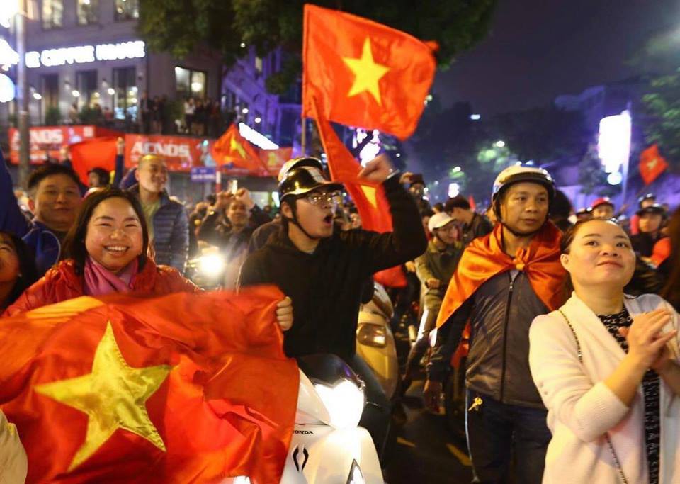 Cả nước vỡ òa với chiến tích lịch sử của U23 Việt Nam - Ảnh 9. Cả nước vỡ òa với chiến tích lịch sử của U23 Việt Nam 9