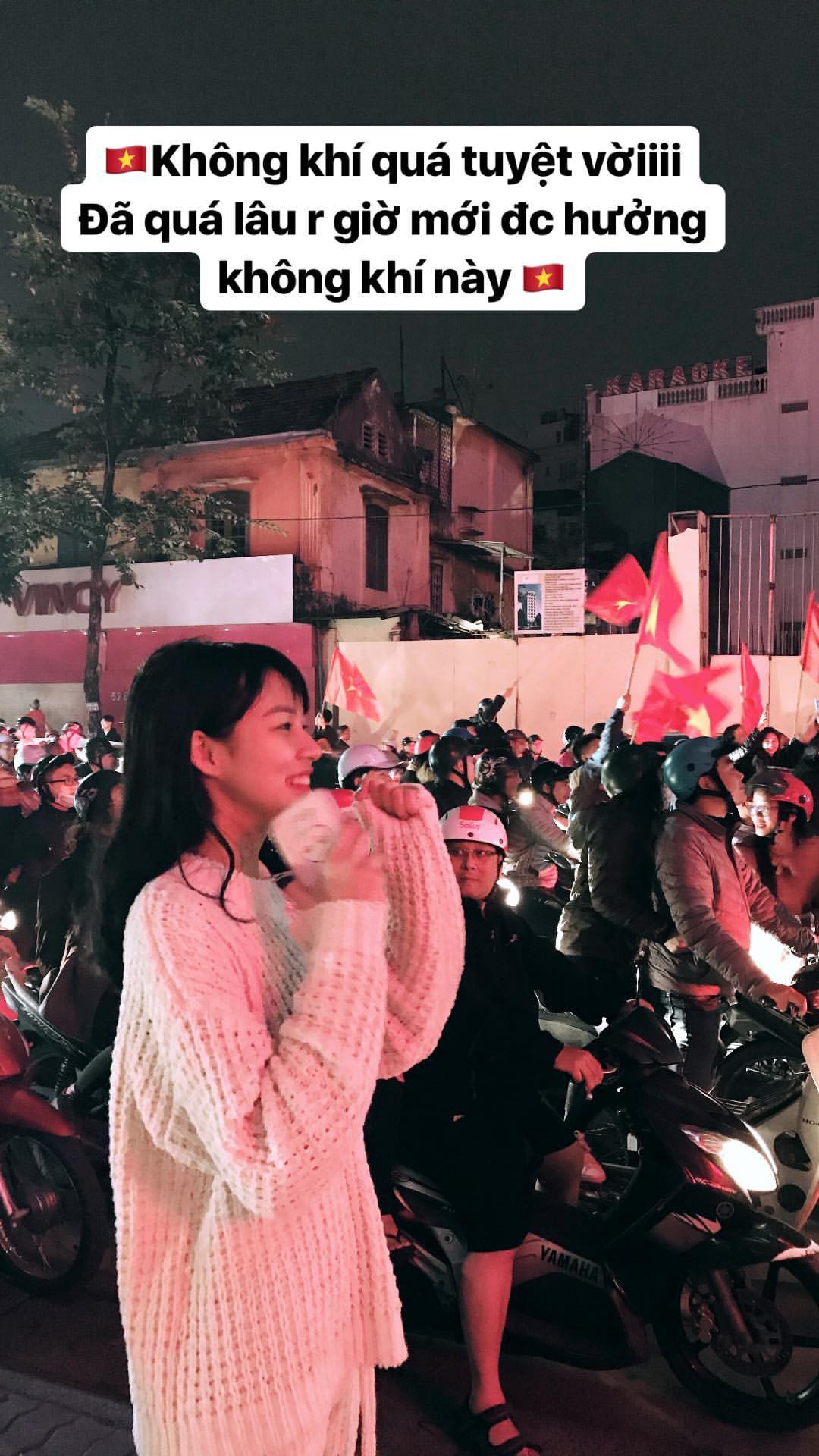 Vui thôi đừng vui quá Phí Phương Anh ơi, ăn mừng tuyển U23 thế nào mà để bị CSGT bắt thế này? - Ảnh 5. Vui thôi đừng vui quá Phí Phương Anh ơi, ăn mừng tuyển U23 thế nào mà để bị CSGT bắt thế này? 3