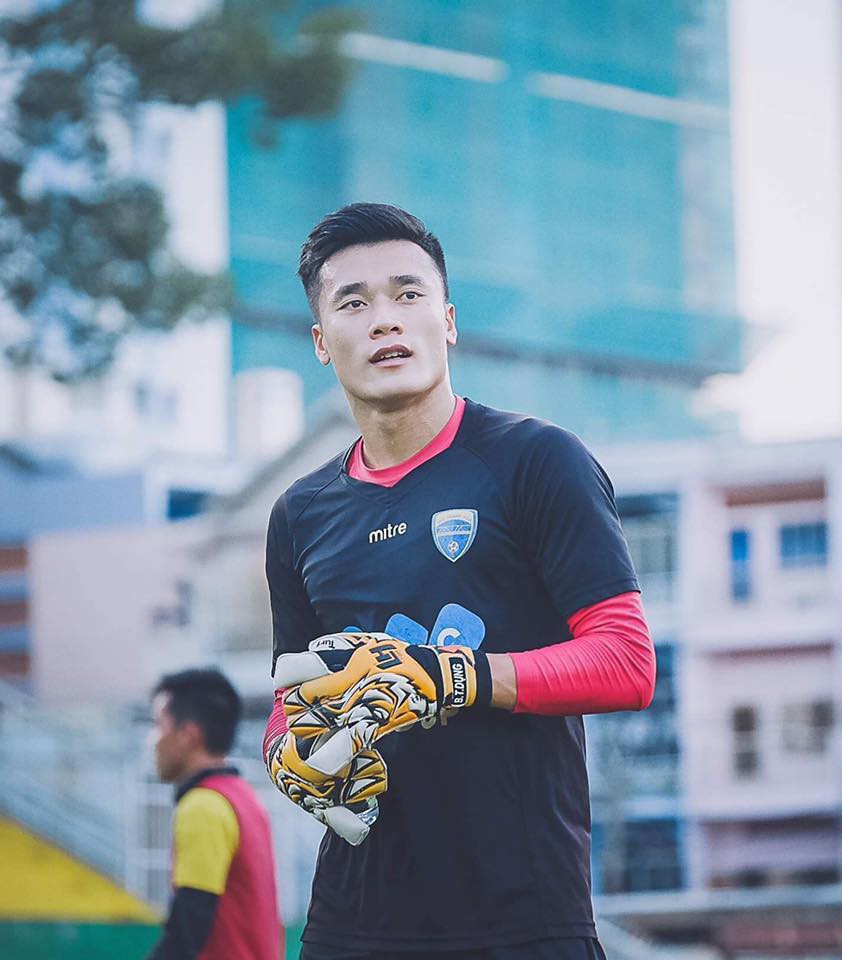 Ảnh hồi bé của Bùi Tiến Dũng: Dành cả thanh xuân để pose 1 dáng chụp hình! - Ảnh 4. Ảnh hồi bé của Bùi Tiến Dũng: Dành cả thanh xuân để pose 1 dáng chụp hình! 4