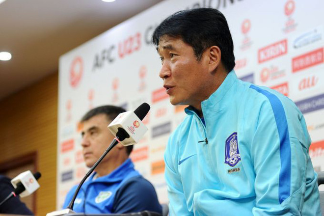 Không thể tái ngộ U23 Việt Nam, HLV Hàn Quốc bực dọc oán trách trọng tài - Ảnh 1. Sau khi thua U23 Uzbkistan, HLV Hàn Quốc bực dọc oán trách trọng tài 1