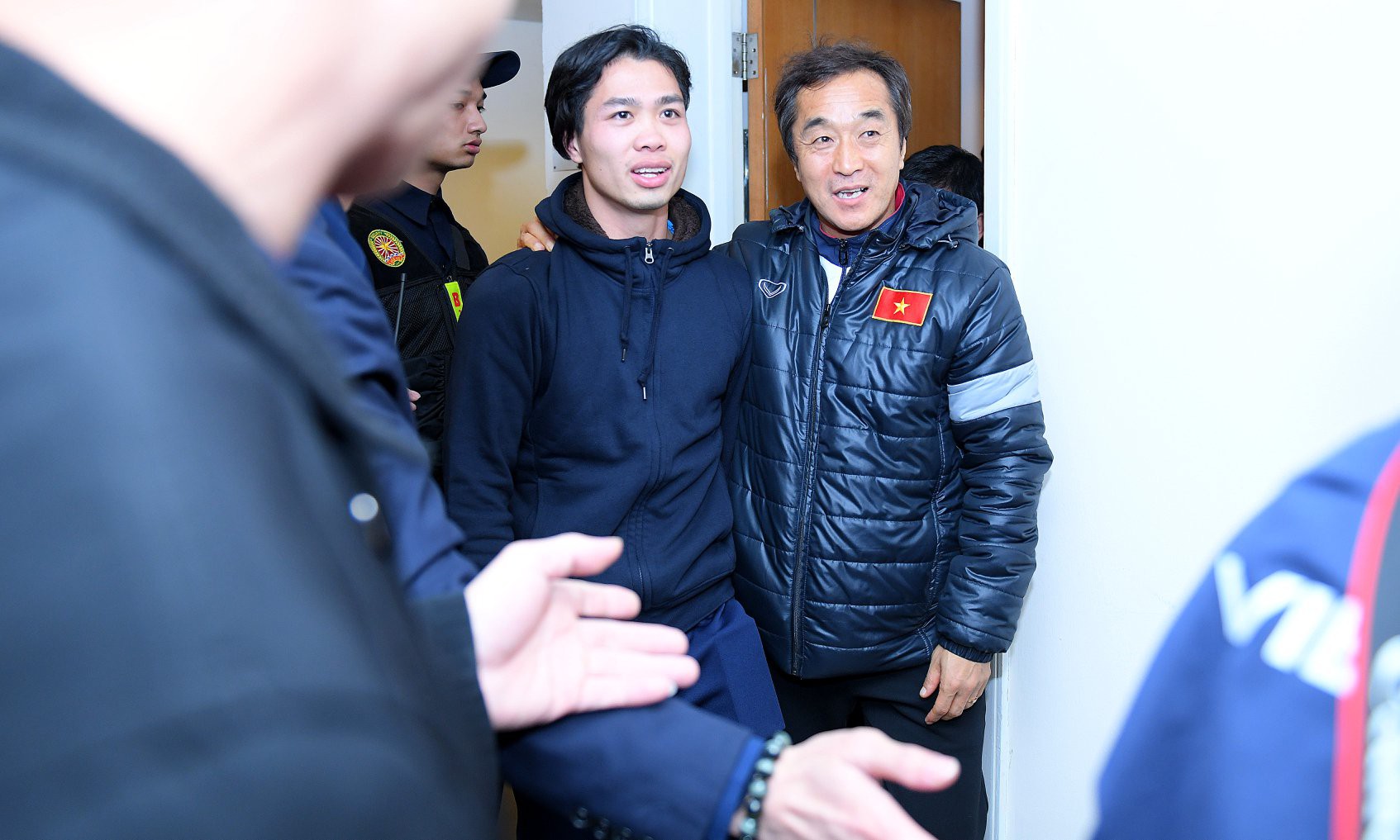 Trong men say chiến thắng, xin đừng lãng quên Công Phượng! - Ảnh 1. Trong men say chiến thắng, xin đừng lãng quên Công Phượng! 1