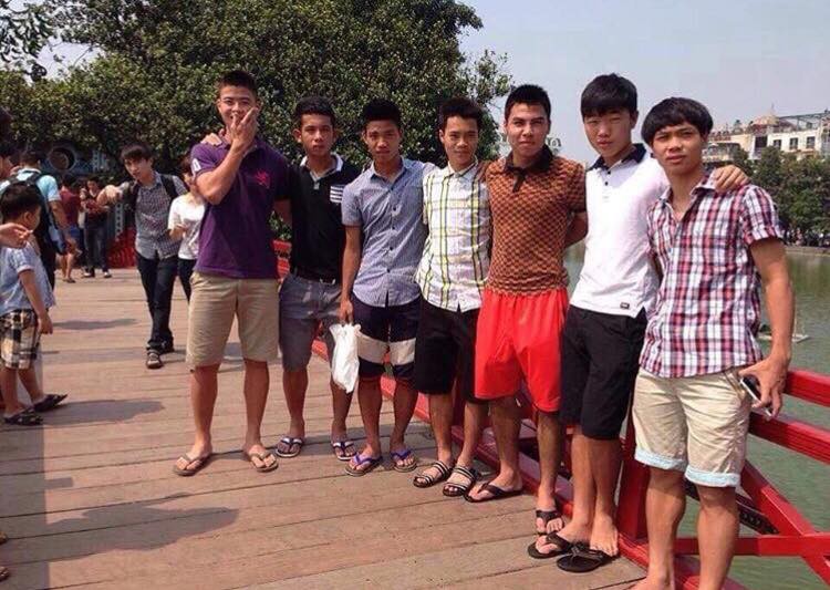 Hình ảnh ngày xửa ngày xưa của U23 Việt Nam, bạn nhận ra mấy người? - Ảnh 1. Hình ảnh 'ngày xửa ngày xưa' của U23 Việt Nam, bạn nhận ra mấy người? 1