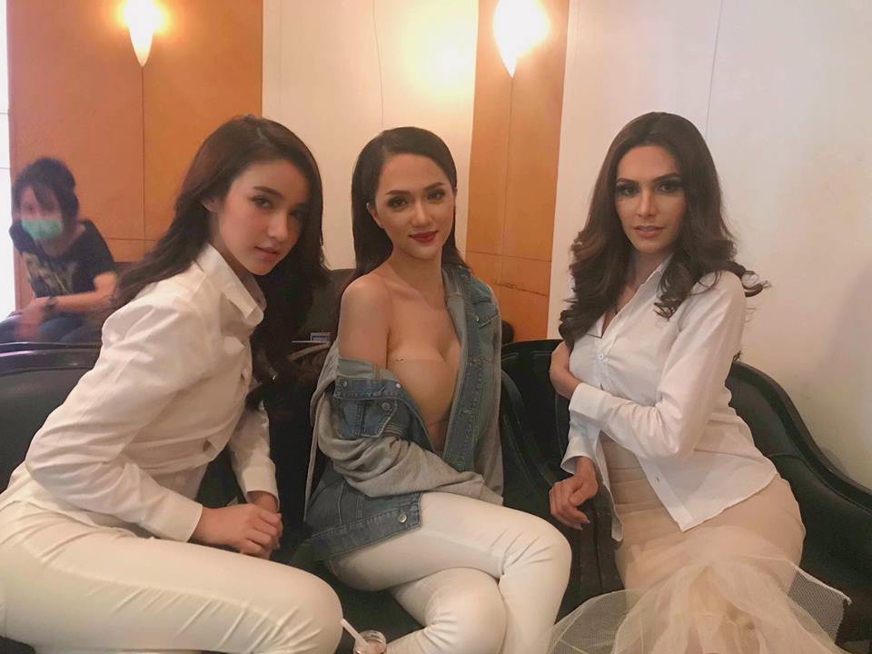 Khoảnh khắc hậu trường bất ngờ hot khiến Hương Giang nên cân nhắc: Phải cười nhiều hơn tại Hoa hậu Chuyển giới Quốc tế? - Ảnh 5. Khoảnh khắc hậu trường bất ngờ hot khiến Hương Giang nên 'cân nhắc': Phải cười nhiều hơn tại Hoa hậu Chuyển giới Quốc tế? 5