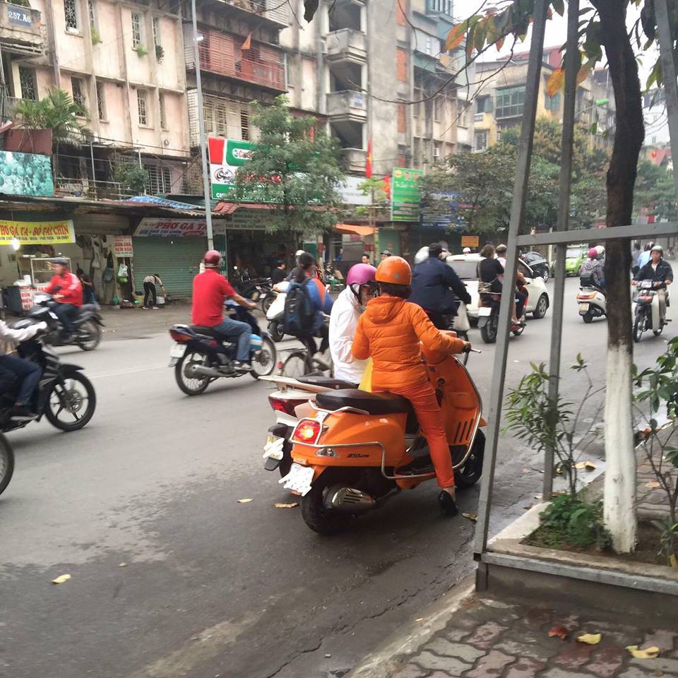 Bản tin thời trang giao thông: Những nàng ninja có áo giáp mix & match hoàn hảo với màu xe để chào hè 2018 - Ảnh 1. Bản tin thời trang giao thông: Những nàng ninja có 'áo giáp' mix & match hoàn hảo với màu xe để chào hè 2018 1