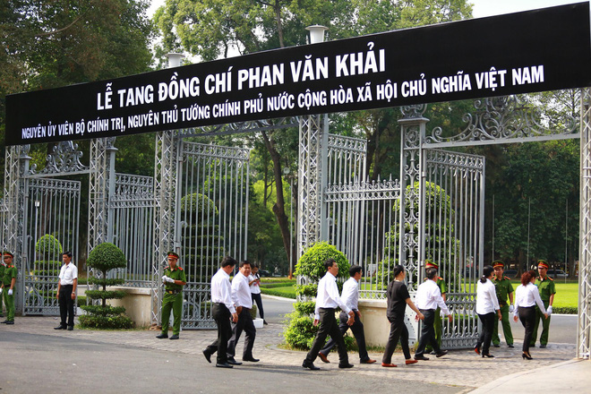 Nhiều Tổng lãnh sự quán đến viếng cố Thủ tướng Phan Văn Khải 1