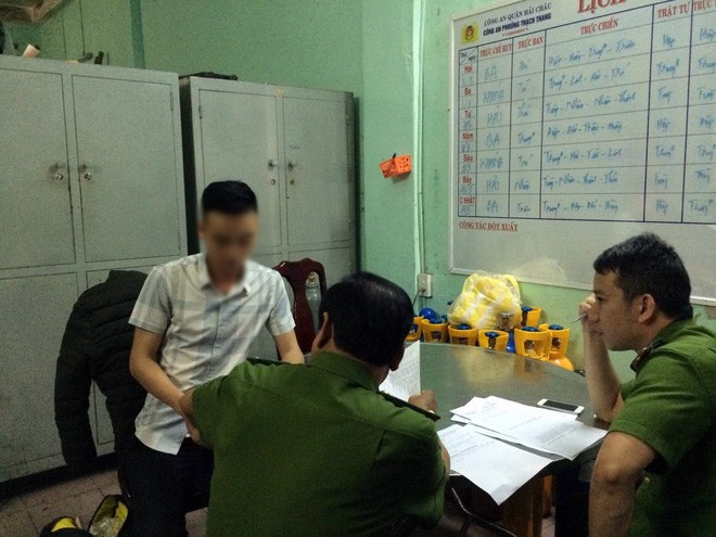Khởi tố vụ án, bị can hành hung phóng viên khi đang tác nghiệp trong quán bar ở Đà Nẵng - Ảnh 1. Khởi tố vụ án, bị can hành hung phóng viên khi đang tác nghiệp trong quán bar ở Đà Nẵng 1