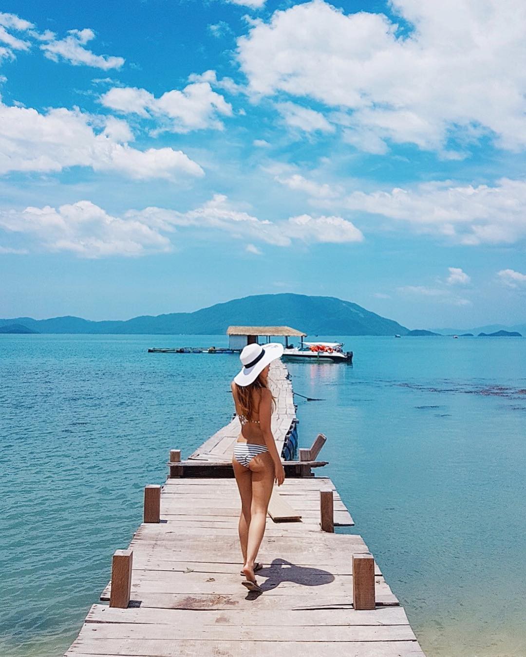 Chưa đến hè mà hot girl Việt đã sexy hết cỡ với bikini rồi! 13