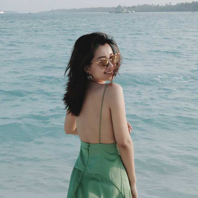 Cận cảnh gu ăn mặc sexy của nữ MC VTV - Ảnh 6. Cận cảnh gu ăn mặc sexy của nữ MC VTV 6