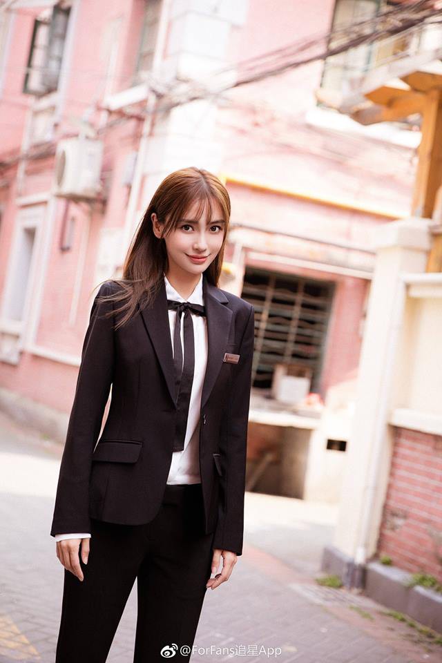 Nhan sắc đẹp từng miimet của Angela Baby: Gái một con trông mòn con mắt là đây! - Ảnh 3. Nhan sắc 'đẹp từng miimet' của Angela Baby: Gái một con trông mòn con mắt là đây! 3