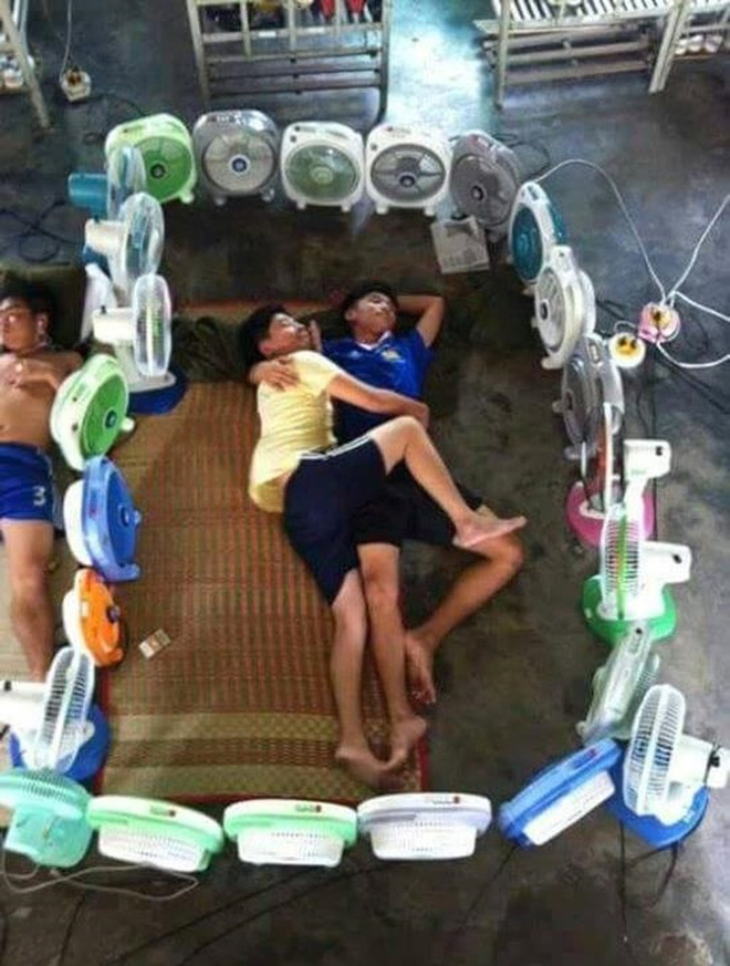 Khi nắng nóng mà không có điều hòa, người ta đã nghĩ ra những phương pháp chống nóng không thể tin nổi - Ảnh 11. Khi nắng nóng mà không có điều hòa, người ta đã nghĩ ra những phương pháp chống nóng không thể tin nổi 11
