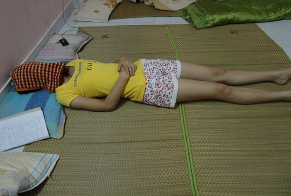 Khi nắng nóng mà không có điều hòa, người ta đã nghĩ ra những phương pháp chống nóng không thể tin nổi - Ảnh 7. Khi nắng nóng mà không có điều hòa, người ta đã nghĩ ra những phương pháp chống nóng không thể tin nổi 7