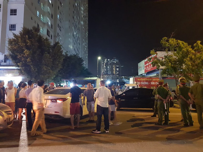 Dân náo loạn vì hai bãi giữ xe ở chung cư bị giải tỏa - Ảnh 2. Dân náo loạn vì hai bãi giữ xe ở chung cư bị giải tỏa 2