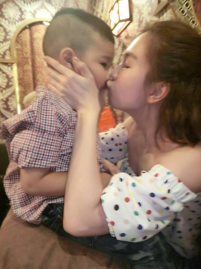 Khối tài sản triệu người mơ ước và sự thay đổi bất ngờ của Ngọc Trinh - Ảnh 16. Khối tài sản triệu người mơ ước và sự thay đổi bất ngờ của Ngọc Trinh 16