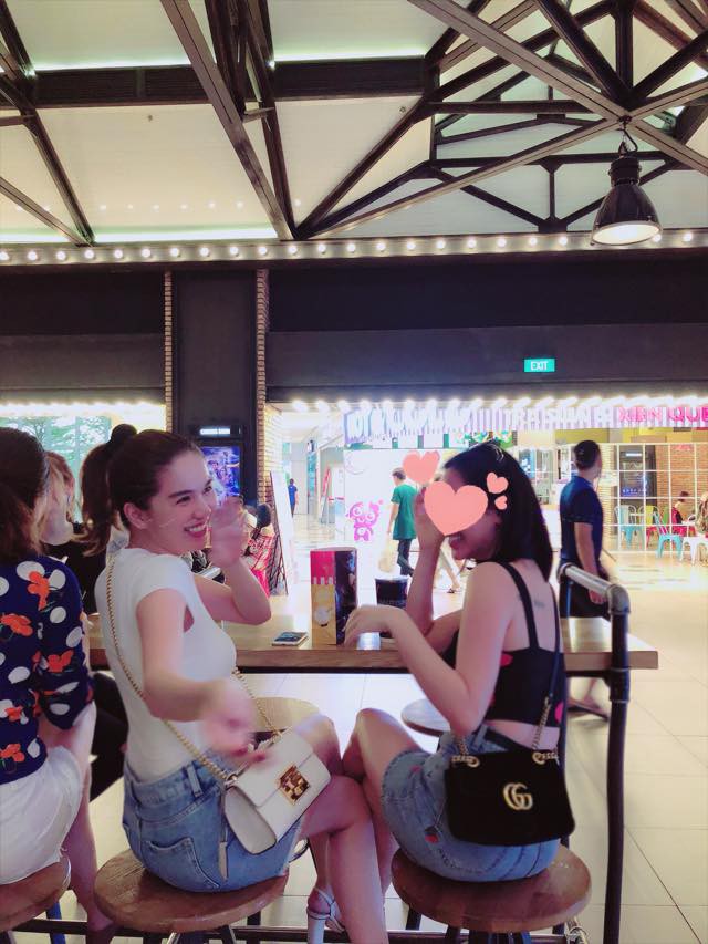 Khối tài sản triệu người mơ ước và sự thay đổi bất ngờ của Ngọc Trinh - Ảnh 5. Khối tài sản triệu người mơ ước và sự thay đổi bất ngờ của Ngọc Trinh 5