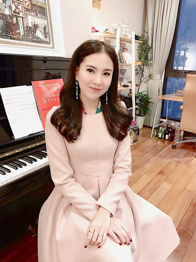 Những nàng BTV, MC xinh đẹp nức tiếng của VTV - Ảnh 2. Những nàng BTV, MC xinh đẹp nức tiếng trên sóng VTV 2