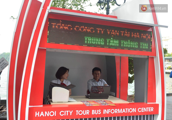 Chính thức khai trương tuyến xe buýt hai tầng mui trần đầu tiên ở Hà Nội: Giá vé 300k/4h - Ảnh 4. Chính thức khai trương tuyến xe buýt hai tầng mui trần đầu tiên ở Hà Nội: Giá vé 300k/4h 6