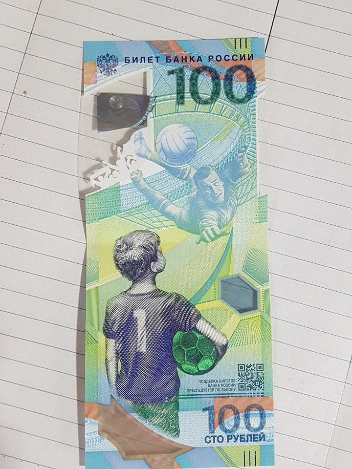 Cư dân mạng thi nhau khoe ảnh sở hữu tờ tiền 100 rúp phiên bản World Cup đến từ nước Nga - Ảnh 1. Cư dân mạng thi nhau khoe ảnh sở hữu tờ tiền 100 rúp phiên bản World Cup đến từ nước Nga 1
