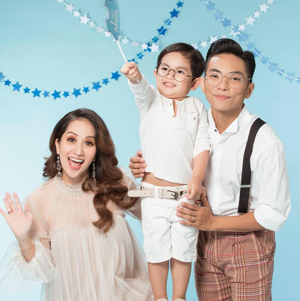 Ông xã Phan Hiển hé lộ hình ảnh đầu tiên của Khánh Thi sau ca mổ vượt cạn thành công trước 6 tuần - Ảnh 3. Ông xã Phan Hiển hé lộ hình ảnh đầu tiên của Khánh Thi sau ca mổ 'vượt cạn' thành công trước 6 tuần 3