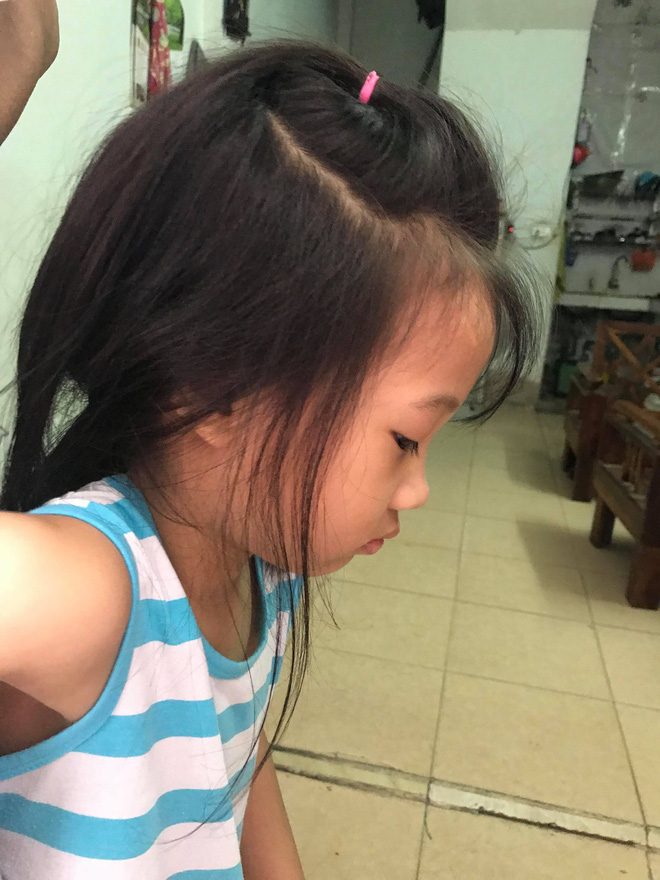 Thông tin bất ngờ vụ bé gái bị mẹ đánh, chửi phát trên facebook - Ảnh 5. Thông tin bất ngờ vụ bé gái bị mẹ đánh, chửi phát trên facebook 4