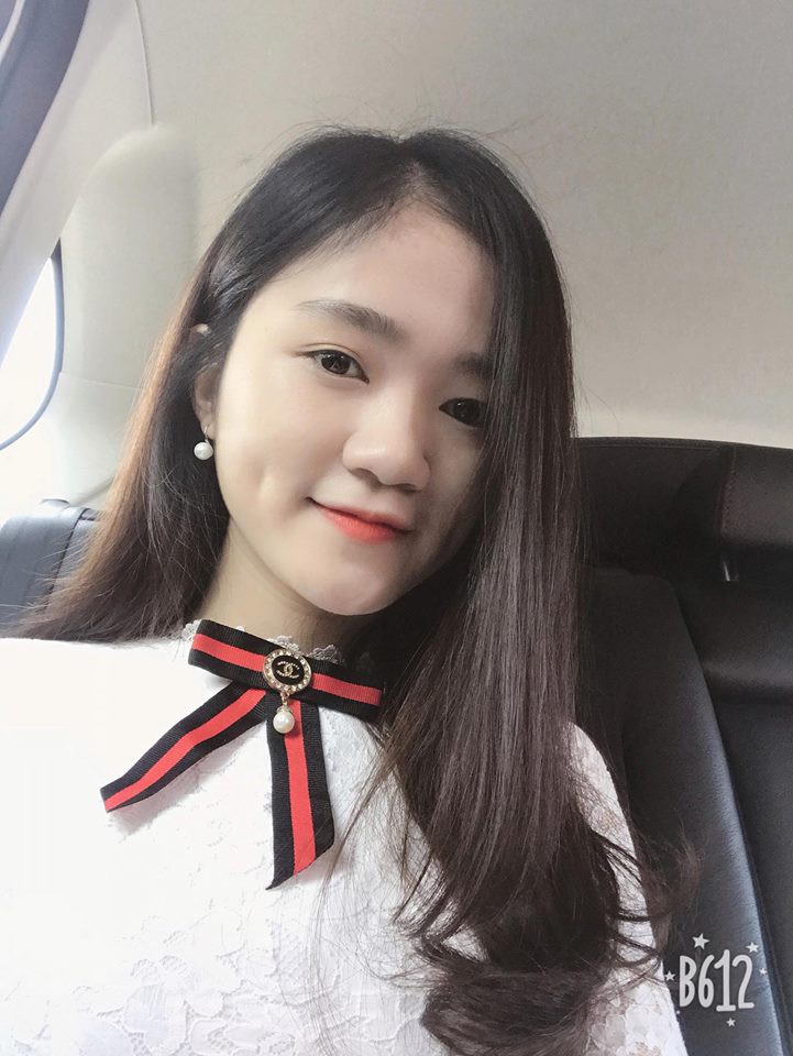 Nữ sinh viên bất ngờ được thầy giáo quỳ gối cầu hôn trong lễ trao bằng tốt nghiệp - Ảnh 10. Nữ sinh viên bất ngờ được thầy giáo quỳ gối cầu hôn trong lễ trao bằng tốt nghiệp 9