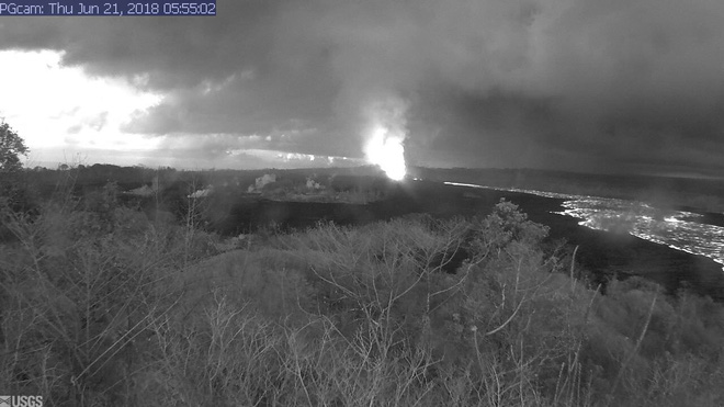 Sau khi hút gần sạch nước hồ, núi lửa ở Hawaii có nguy cơ gây tai họa mới 7
