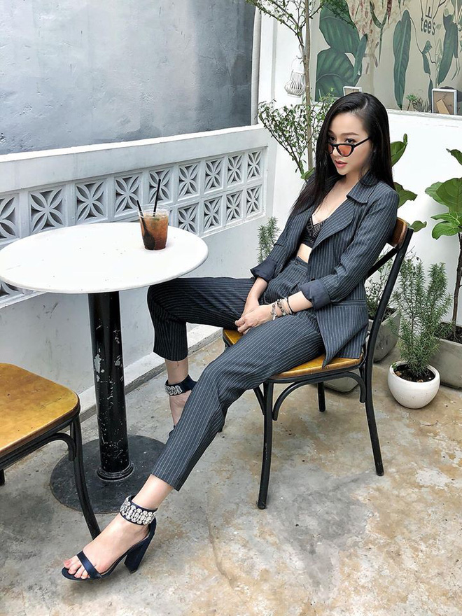 Chân dung cô gái đóng cảnh nóng trong bồn tắm lúc 3h sáng của Gạo nếp gạo tẻ - Ảnh 3. Chân dung cô gái đóng cảnh nóng trong bồn tắm lúc 3h sáng của 'Gạo nếp gạo tẻ' 2