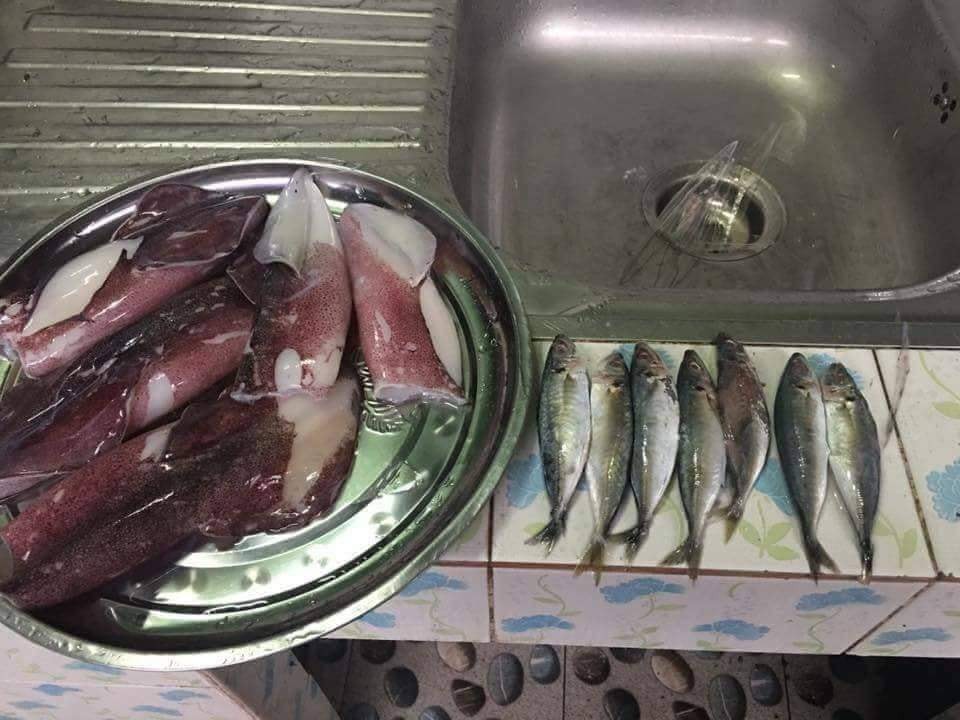 Góc cảnh giác: Thanh niên mua cân mực tươi về rồi cay đắng phát hiện ra trong đó có nửa cân là cá nục - Ảnh 3. Góc cảnh giác: Thanh niên mua cân mực tươi về rồi cay đắng phát hiện ra trong đó có nửa cân là cá nục 3