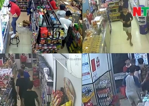 Clip: Nhóm đạo tặc toàn thanh niên trẻ táo tợn mang dao đi cướp nhiều cửa hàng tiện ích ở Sài Gòn 1 Clip: Nhóm đạo tặc toàn thanh niên trẻ táo tợn mang dao đi cướp nhiều cửa hàng tiện ích ở Sài Gòn 1