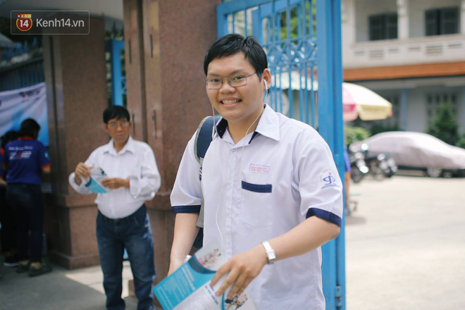 Nhiều thí sinh bị điểm 0 môn Ngữ Văn THPT Quốc gia vì làm thơ than thở về thân phận mình trong phòng thi - Ảnh 3. Nhiều thí sinh bị điểm 0 môn Ngữ Văn THPT Quốc gia vì làm thơ than thở về thân phận mình trong phòng thi 3