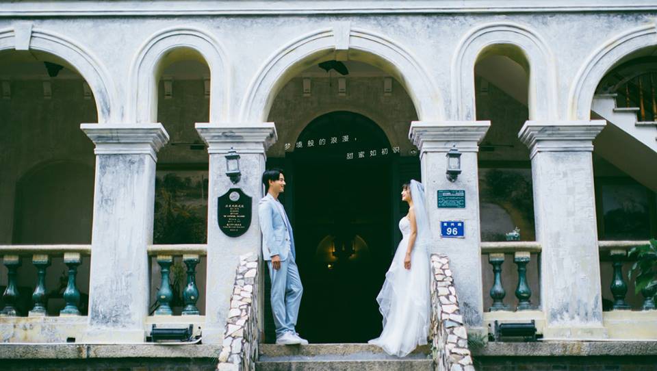 Ảnh cưới đơn giản nhưng vẫn khiến người xem lịm tim vì cô dâu và chú rể quá tình - Ảnh 10. Ảnh cưới đơn giản nhưng vẫn khiến người xem 'lịm tim' vì cô dâu và chú rể quá 'tình' 11