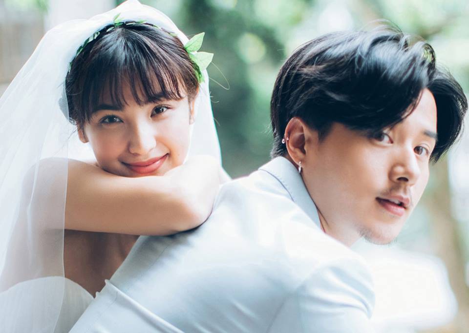 Ảnh cưới đơn giản nhưng vẫn khiến người xem lịm tim vì cô dâu và chú rể quá tình - Ảnh 1. Ảnh cưới đơn giản nhưng vẫn khiến người xem 'lịm tim' vì cô dâu và chú rể quá 'tình' 1