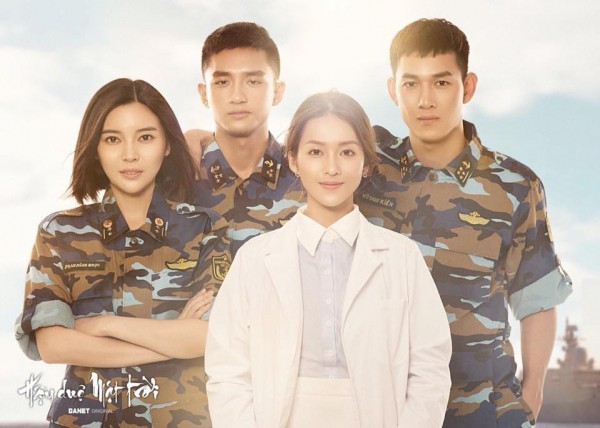Poster Hậu duệ mặt trời bản Việt: Xuất hiện trực thăng... chưa từng có trong QĐ Việt Nam - Ảnh 5. Poster 'Hậu duệ mặt trời' bản Việt: Xuất hiện trực thăng... chưa từng có trong QĐ Việt Nam 5