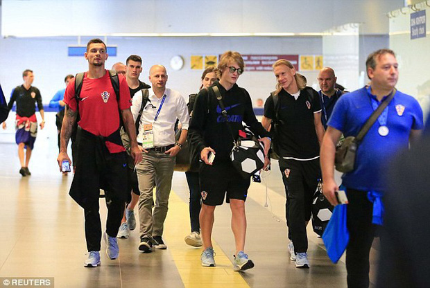 Biển người chào đón Modric và đội tuyển Croatia sau hành trình kỳ diệu ở World Cup 2018 - Ảnh 1. Biển người chào đón Modric và đội tuyển Croatia sau hành trình kỳ diệu ở World Cup 2018 1