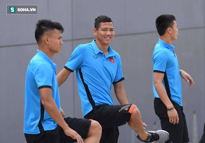 Liên tục bị chủ nhà Indonesia làm khó, U23 Việt Nam phải tập ở sân bóng khu công nghiệp 1