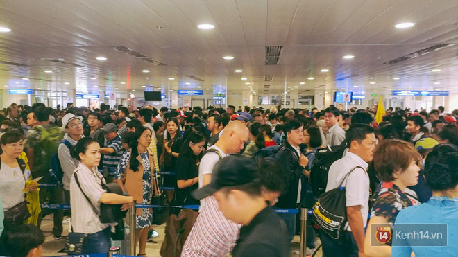 Dịp lễ 2/9 ở Sài Gòn: Hàng không giữ nguyên giá vé còn bến xe tăng thêm 40%, tài xế sẽ bị kiểm tra ma tuý - Ảnh 2. Dịp lễ 2/9 ở Sài Gòn: Hàng không giữ nguyên giá vé, xe khách tăng 40\% và tài xế sẽ bị kiểm tra ma tuý 2