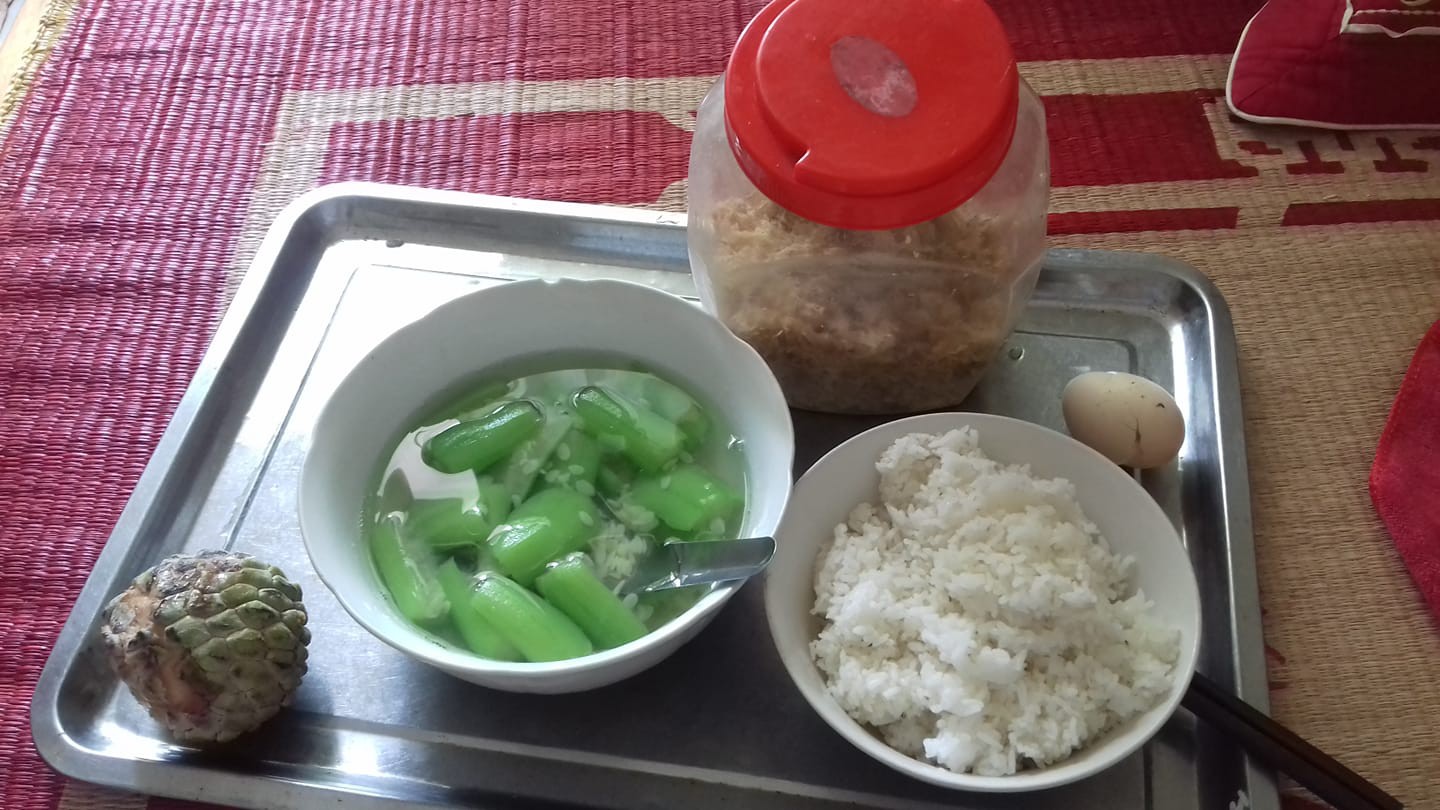 Than thở suốt ngày ăn cơm với ruốc khô, thèm gì ngon cũng chẳng có thời gian đi mua vì bận con mọn, mẹ bỉm sữa bị mắng té tát - Ảnh 2. Than thở suốt ngày ăn cơm với ruốc khô, thèm gì ngon cũng chẳng có thời gian đi mua vì bận con mọn, mẹ bỉm sữa bị mắng té tát 2
