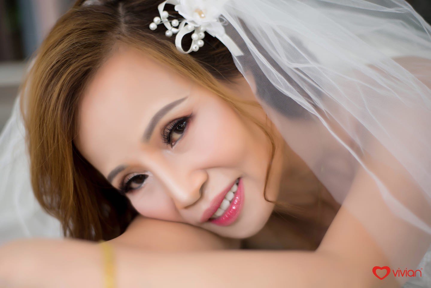 Cô dâu 61 ôm chặt chú rể 26 tuổi hạnh phúc tuyển bố trước thềm đám cưới: Tôi chuẩn bị là cô dâu trẻ và xinh đẹp nhất thế giới - Ảnh 2. Cô dâu 62 ôm chặt chú rể 26 tuổi hạnh phúc trước thềm đám cưới: 'Tôi chuẩn bị là cô dâu trẻ và xinh đẹp nhất thế giới' 2