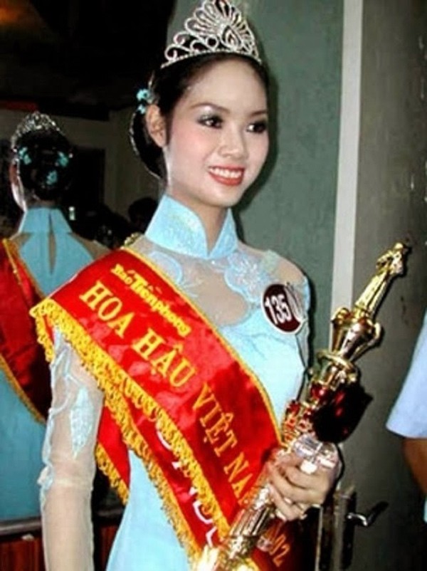 Cuộc sống an phận, sớm rời xa ánh hào quang của Hoa hậu Việt Nam 2002 2