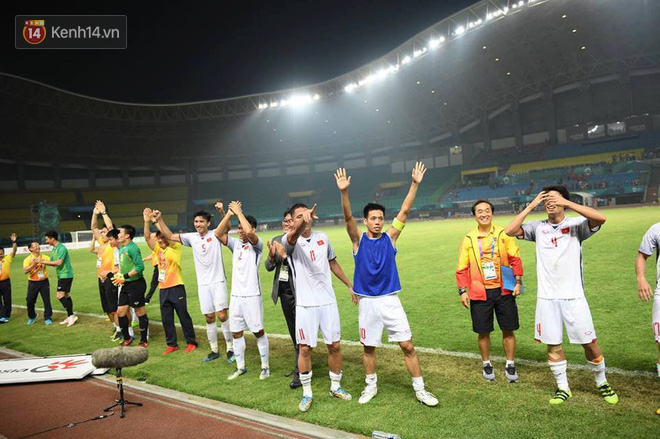 Olympic Việt Nam được thưởng tiền tỷ cho tấm vé vào bán kết ASIAD 2018 - Ảnh 1. Olympic Việt Nam được thưởng tiền tỷ cho tấm vé vào bán kết ASIAD 2018 1