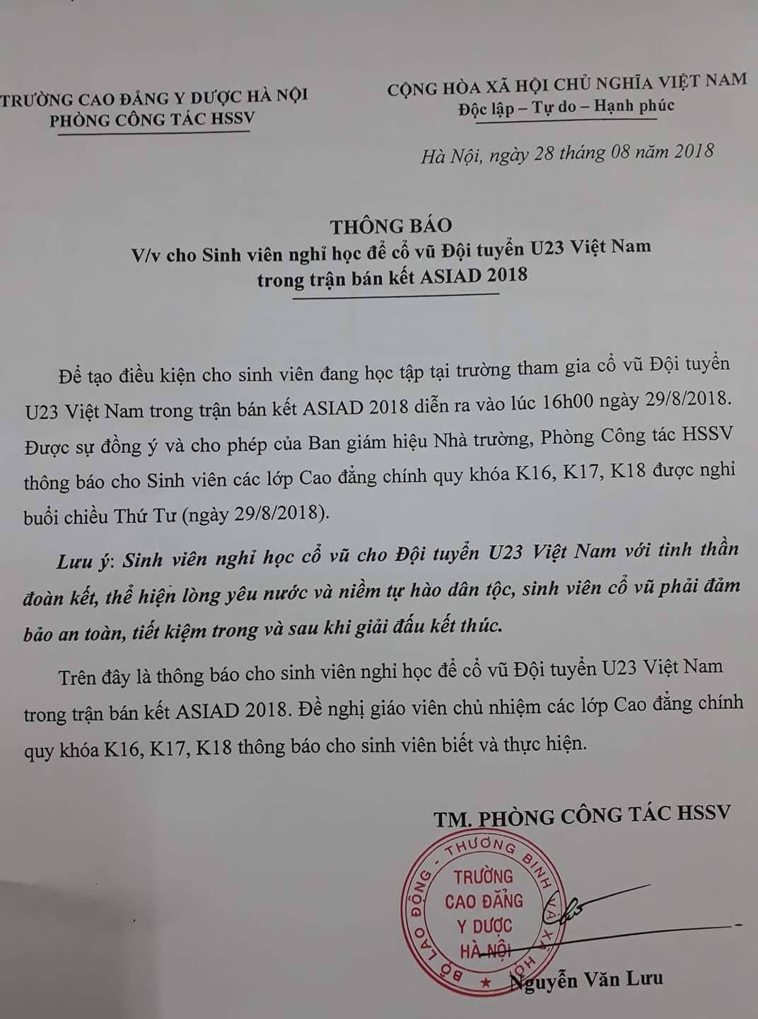 Nhà trường cho sinh viên nghỉ học để cổ vũ đội tuyển Olympic Việt Nam trong trận bán kết ASIAD 2018 - Ảnh 1. Nhà trường cho sinh viên nghỉ học để cổ vũ Olympic Việt Nam đá trận bán kết ASIAD 2018 1