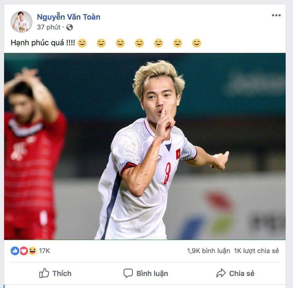 Văn Toàn, Công Phượng... mừng chiến thắng tưng bừng trên facebook - Ảnh 1. Văn Toàn, Công Phượng... mừng chiến thắng tưng bừng trên facebook 1