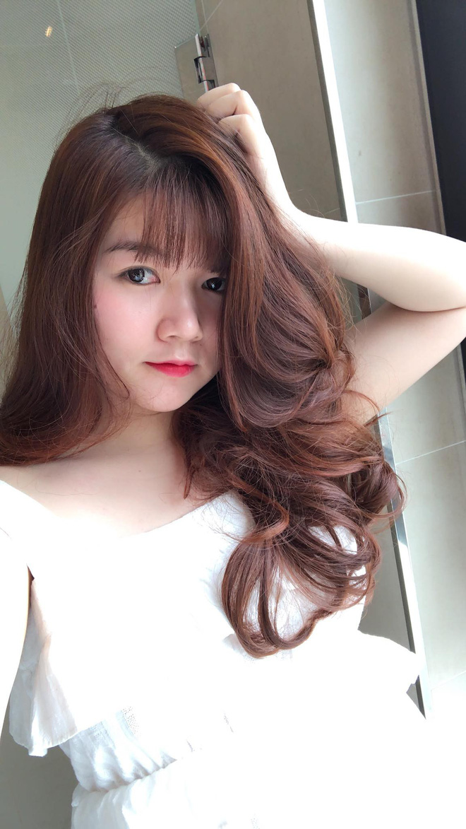 Lộ diện chị gái xinh đẹp, tài giỏi của Thanh Mèo - người yêu tin đồn thủ môn Bùi Tiến Dũng - Ảnh 8. Lộ diện chị gái xinh đẹp, tài giỏi của Thanh 'Mèo' - người yêu tin đồn thủ môn Bùi Tiến Dũng 11