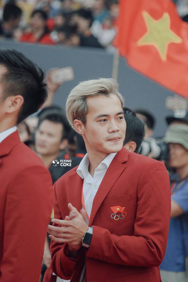 Bức ảnh Bùi Tiến Dũng đẹp trai như soái ca Hàn Quốc được viral nhiều nhất MXH - Ảnh 4. Bức ảnh Bùi Tiến Dũng đẹp trai như soái ca Hàn Quốc được viral nhiều nhất MXH 4