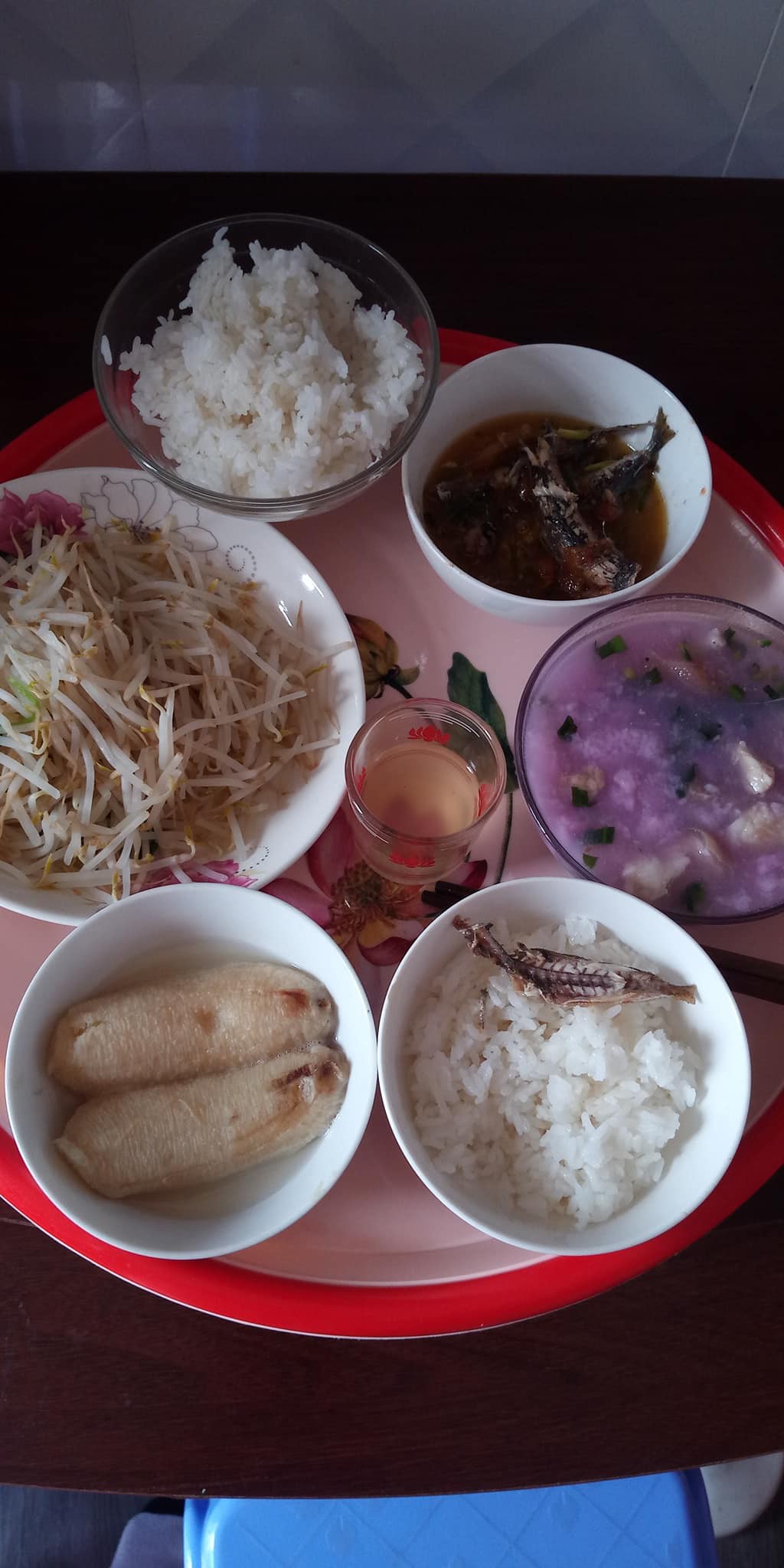 Chị chồng của năm: Nấu cơm cữ cho em dâu xong là xắn tay giặt giũ làm hết việc nhà khiến nghìn chị em ghen đỏ mắt - Ảnh 3. Chị chồng của năm: Nấu cơm cữ cho em dâu xong là xắn tay giặt giũ làm hết việc nhà khiến nghìn chị em 'ghen đỏ mắt' 3