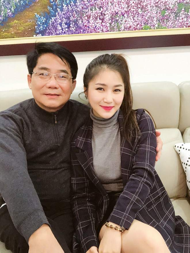 Nhà riêng ở quê của Hương Tràm gây bất ngờ vì sự sang trọng, bề thế - Ảnh 3. Nhà riêng ở quê của Hương Tràm gây bất ngờ vì sự sang trọng, bề thế 2
